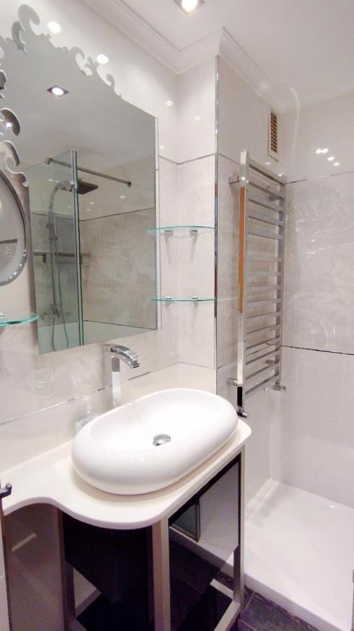 Apartamento Con Piscina Y Wifi A 100 Metros De La Playa En Somo Kültér fotó